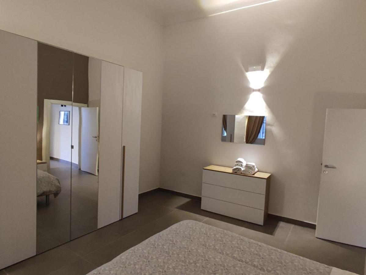 Armhouse Apartment Остуни Екстериор снимка