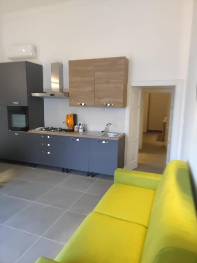 Armhouse Apartment Остуни Екстериор снимка